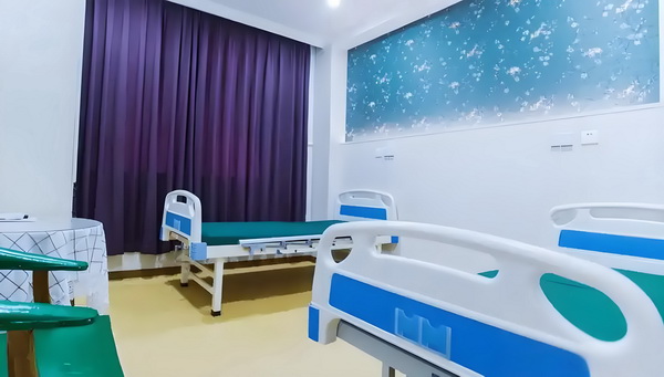深圳市积分入户申请_闵行区双柏路梅陇敬老院_养老服务平台 快车撞上一辆野猪城际