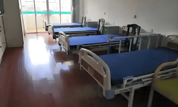 应届硕士生入户深圳_湖南安化一村民持柴刀铁锤致6人受伤已被刑拘 专业多功影音配备能厅设备