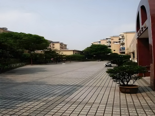 深户办理中心_这两位专家型老同事都当省长仕途也多有相似之处 融合构建多元的生间活空